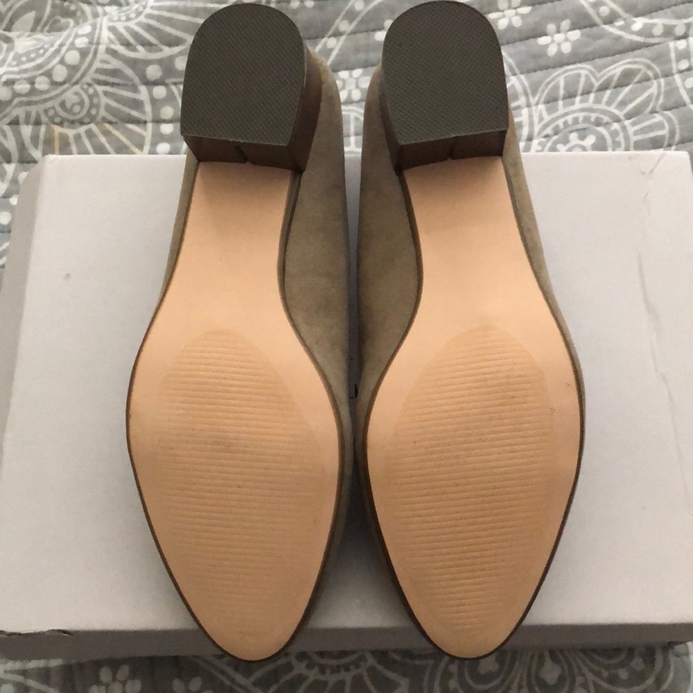 Pumps - Picture 4 of 4